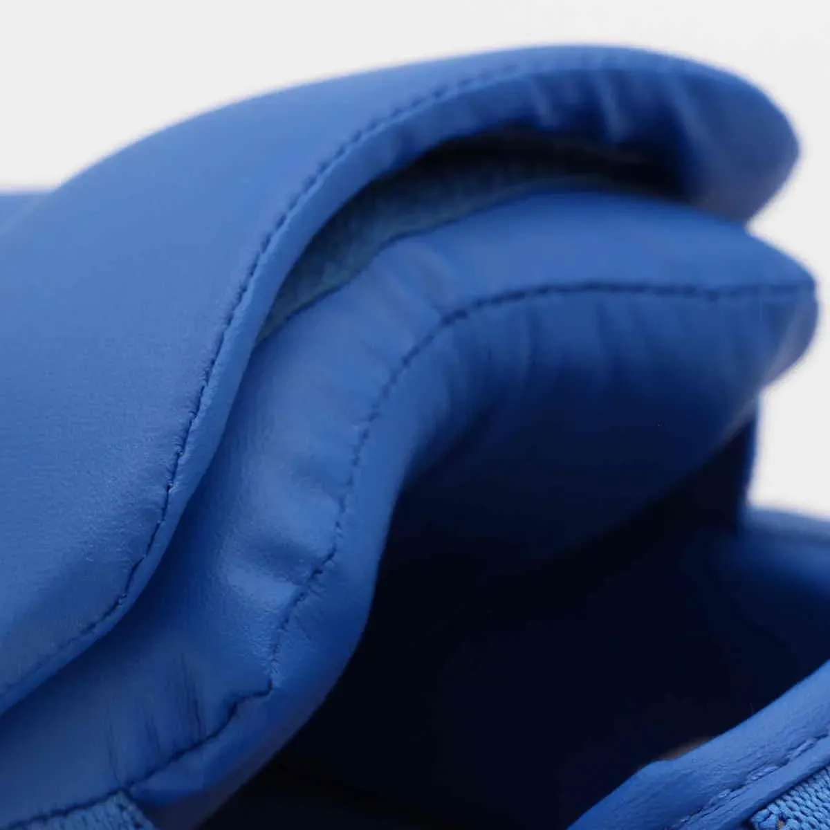 ESPINILLERA CON EMPEINE WKF ADIDAS BLUE