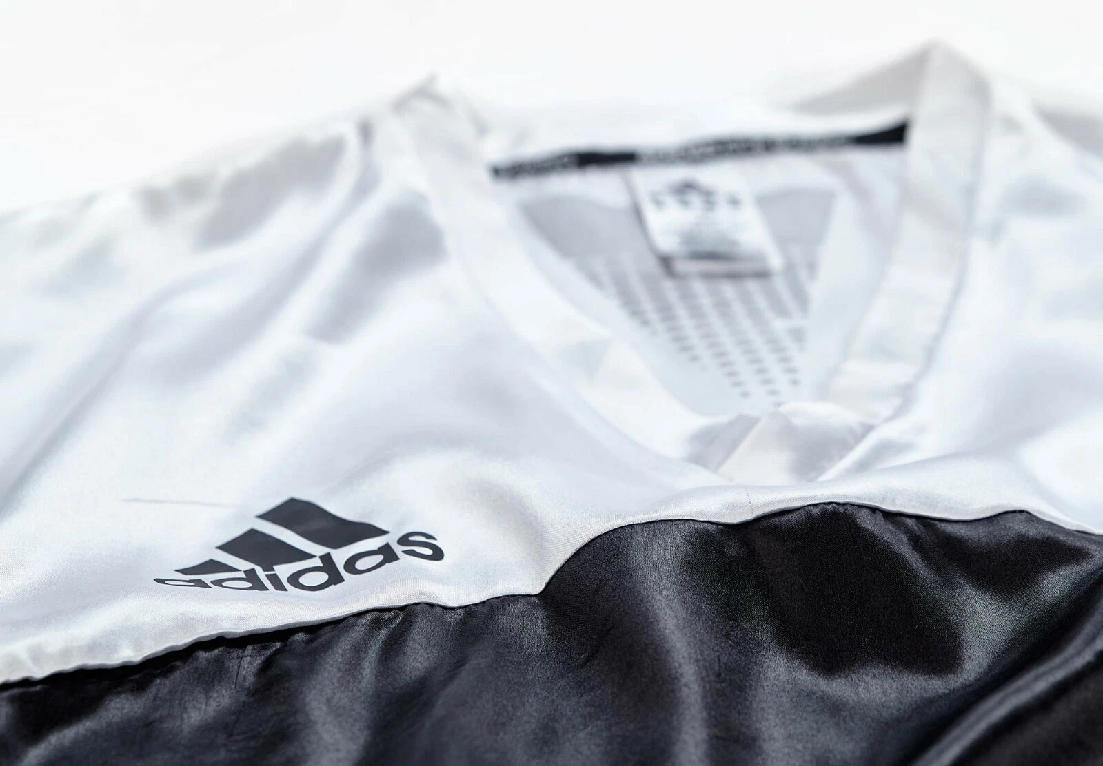 CAMISETA ADIDAS - KICKBOXING SERIES -  ADIKBUN100S